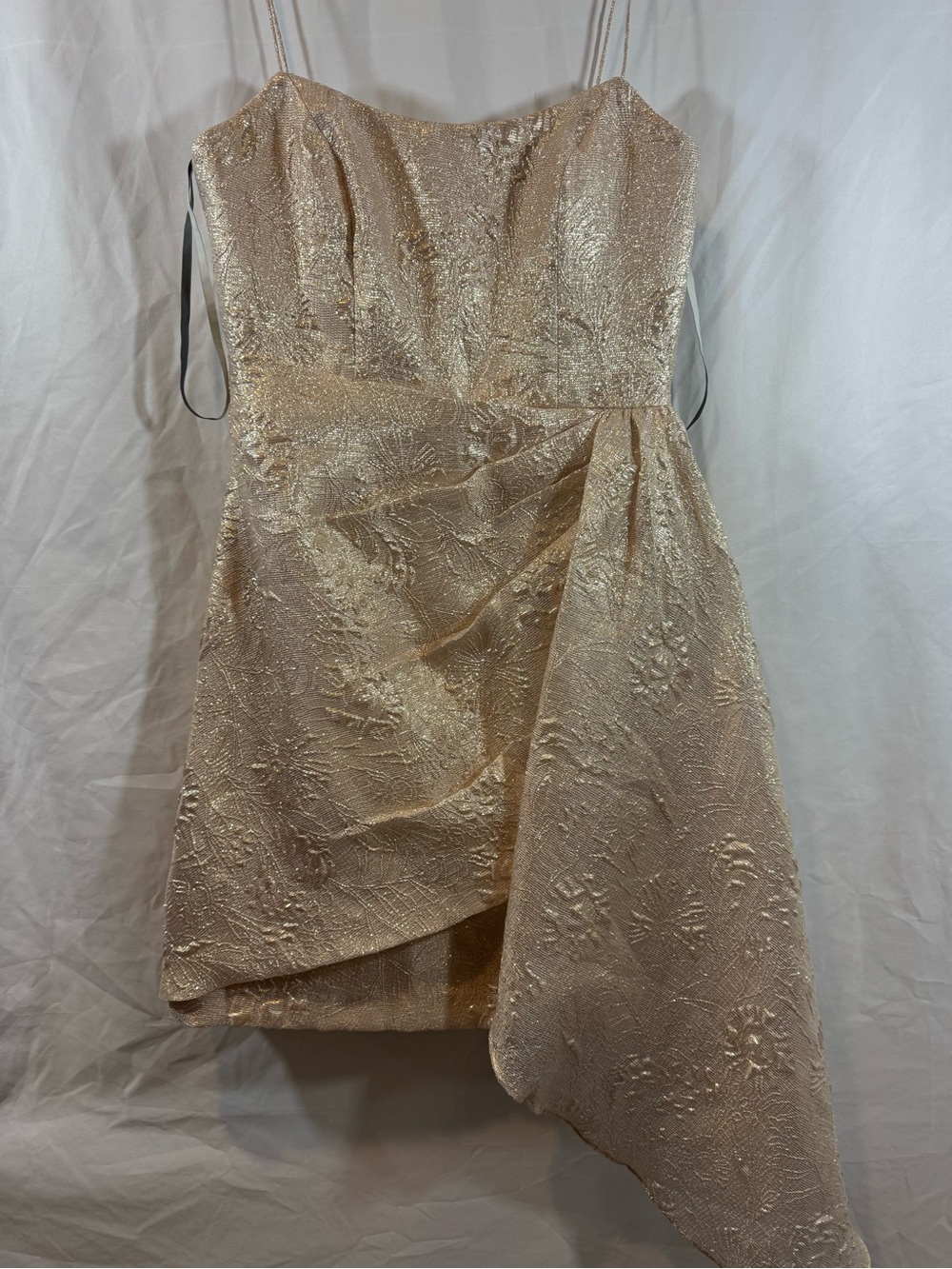 Monique Lhuillier Gold Textured Asymmetric Cocktail Dress 2